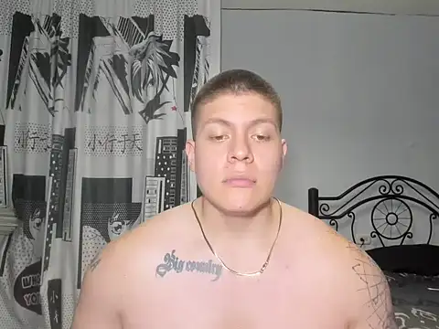Snapshot of regan_jhonso chatting on 17, 10, 2025 regan jhonso online show from 17, 10, 2025
