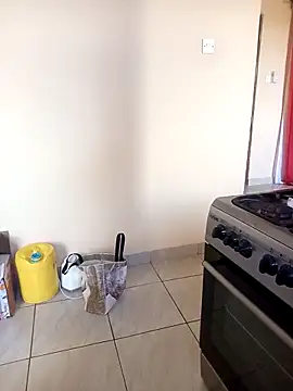 zainabsmile online show from 13, 4, 2026