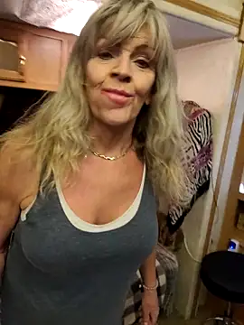 annika lately online show from 22, 9, 2025