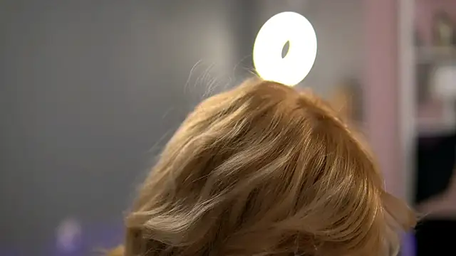 BritneyHudson online show from 30, 1, 2025