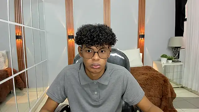 boylittle19cm online show from 15, 9, 2025