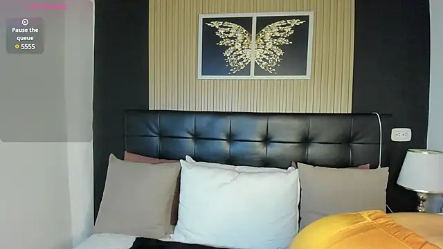 Snapshot of summer_night_ chatting on 3, 3, 2025 summer night online show from 3, 3, 2025