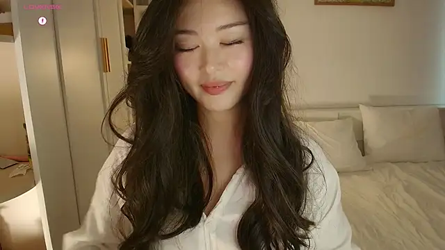 tenderlybaee online show from 17, 10, 2025