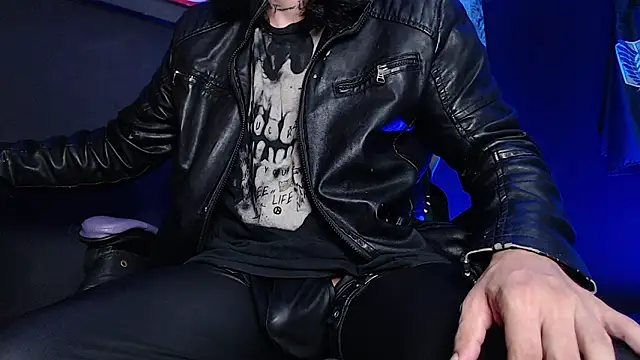 Snapshot of Dicaprioo_ chatting on 10, 2, 2026 Dicaprioo online show from 10, 2, 2026