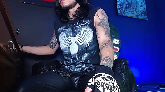 Snapshot of Dicaprioo_ chatting on 19, 2, 2026 Dicaprioo online show from 19, 2, 2026