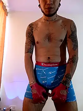 Snapshot of Dicaprioo_ chatting on 27, 2, 2026 Dicaprioo online show from 27, 2, 2026