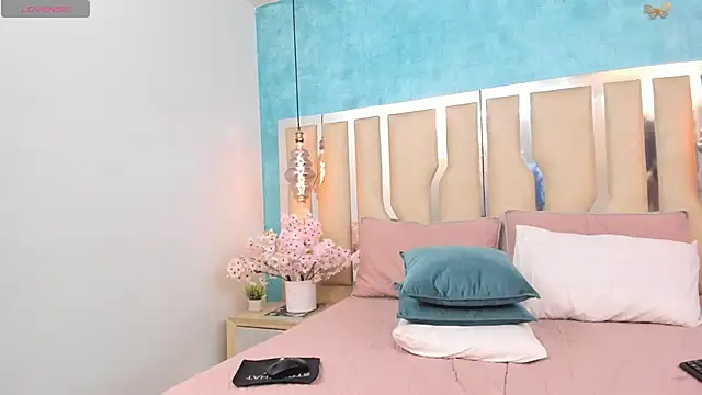 RubbyTaylor online show from 16, 4, 2026