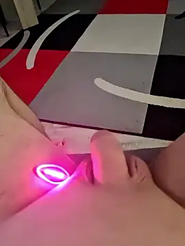 Szeltolo001 online show from 9, 1, 2026