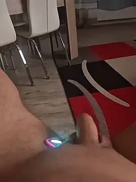 Szeltolo001 online show from 23, 5, 2026