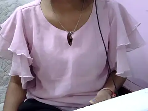 momo lov online show from 20, 12, 2024