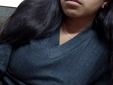 momo lov online show from 14, 1, 2025