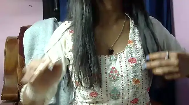 momo lov online show from 20, 1, 2025