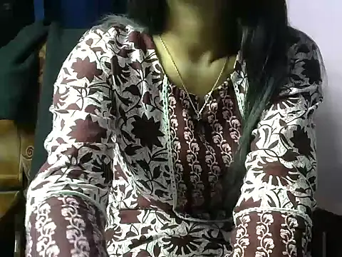 momo lov online show from 27, 1, 2025