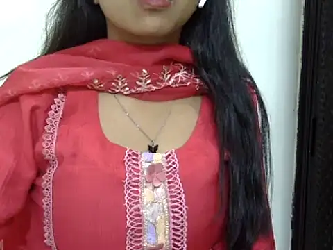 momo lov online show from 10, 3, 2025