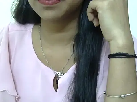 momo lov online show from 17, 3, 2025