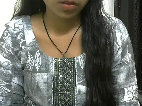 momo lov online show from 29, 9, 2025