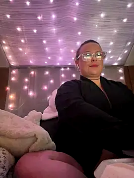 GinAnnTonic online show from 3, 12, 2024