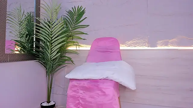 Snapshot of dahianthompson chatting on 6, 3, 2025 dahianthompson online show from 6, 3, 2025