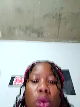 PerfectionBerrie online show from 6, 11, 2025