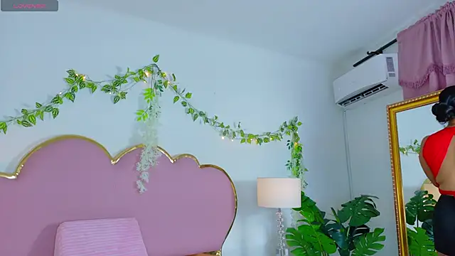 EmmaCrush online show from 17, 10, 2025