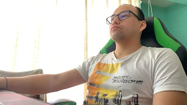 Snapshot of Allen_ibe chatting on 18, 10, 2025 Allen ibe online show from 18, 10, 2025