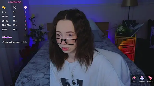 Hayle Hill online show from 11, 3, 2026