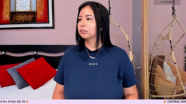  alaiasmile  online show from 7, 11, 2025