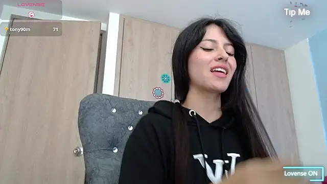 Snapshot of evatits_1 chatting on 11, 2, 2025 evatits 1 online show from 11, 2, 2025