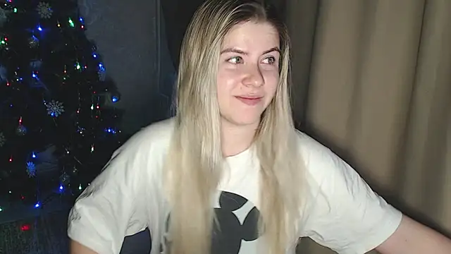 Snapshot of MelissaXKinky chatting on 17, 12, 2024 MelissaXKinky online show from 17, 12, 2024
