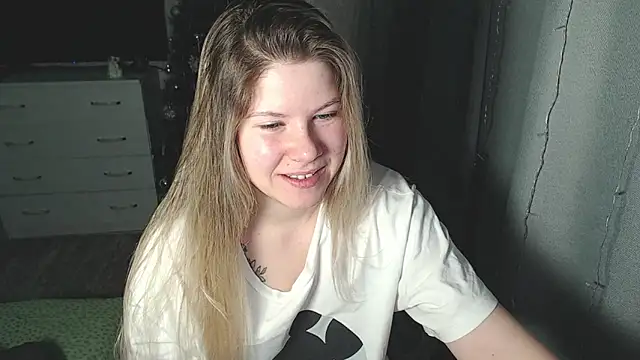 Snapshot of MelissaXKinky chatting on 25, 1, 2025 MelissaXKinky online show from 25, 1, 2025