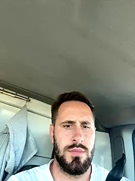 Snapshot of GeoGeorgee chatting on 18, 9, 2025 GeoGeorgee online show from 18, 9, 2025