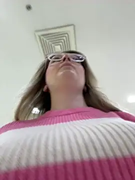 Teya moon  online show from 26, 2, 2026