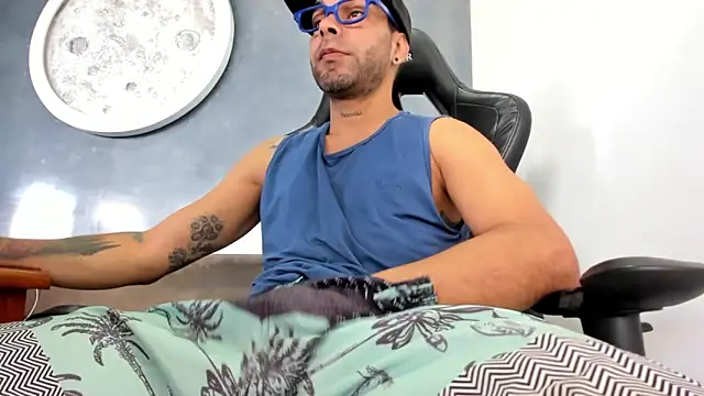 Bryan Bronx online show from 18, 10, 2025