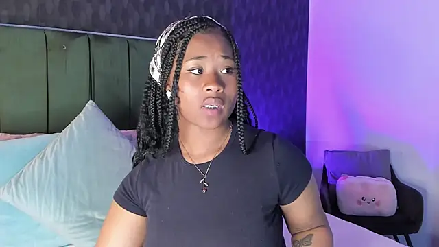 Snapshot of Anneth__M chatting on 11, 12, 2024 Anneth M online show from 11, 12, 2024