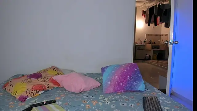 Snapshot of thamara26 chatting on 11, 2, 2026 thamara26 online show from 11, 2, 2026