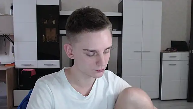 angryzan online show from 27, 1, 2025