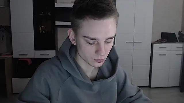 angryzan online show from 6, 2, 2025