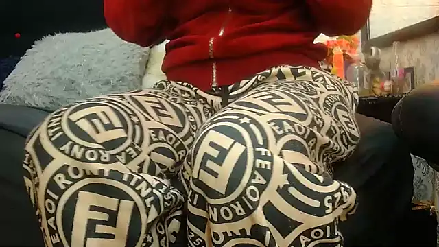 Snapshot of hairy_pussywet chatting on 19, 12, 2024 hairy pussywet online show from 19, 12, 2024