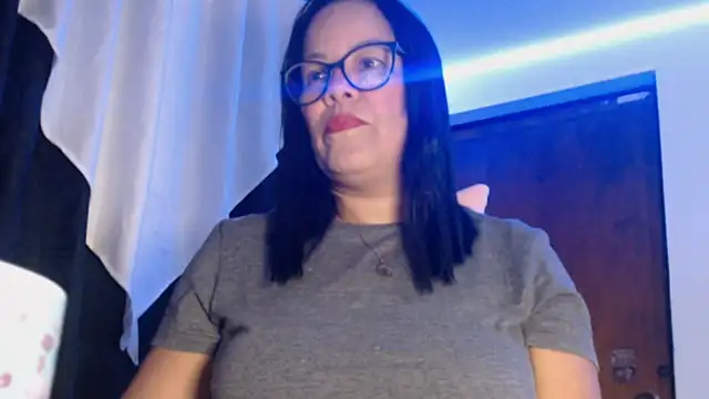 Snapshot of sofia_lopez76 chatting on 2, 3, 2025 sofia lopez76 online show from 2, 3, 2025