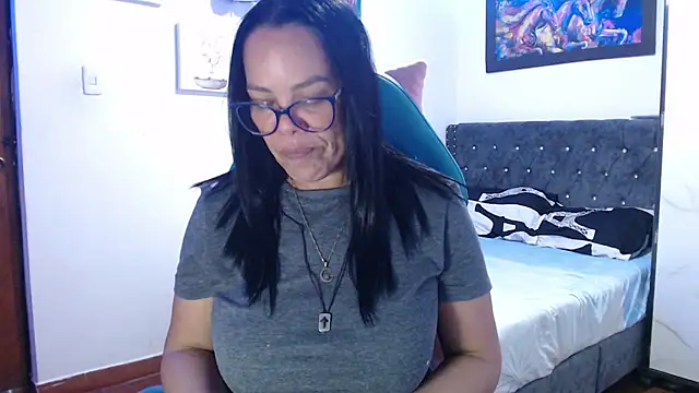 Snapshot of sofia_lopez76 chatting on 10, 9, 2025 sofia lopez76 online show from 10, 9, 2025