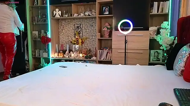 Snapshot of SeductiveCeline chatting on 17, 3, 2025 SeductiveCeline online show from 17, 3, 2025