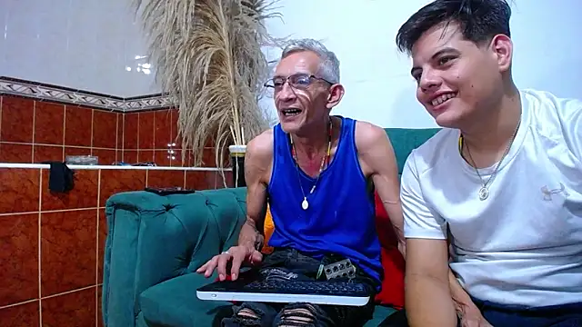 Snapshot of Leon_hot_X chatting on 24, 1, 2025 Leon hot X online show from 24, 1, 2025