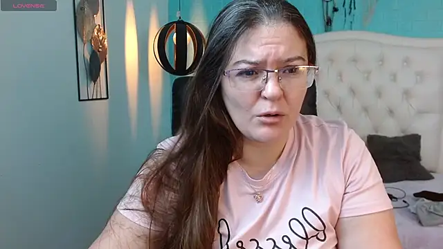 MsJossie online show from 17, 4, 2026