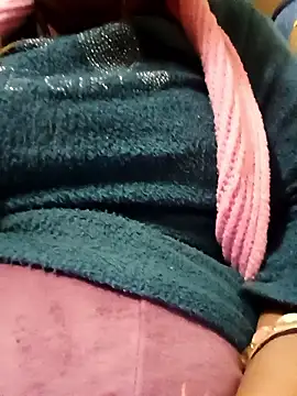 Snapshot of Shoni__ chatting on 18, 12, 2025 Shoni online show from 18, 12, 2025