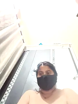 Snapshot of Shoni__ chatting on 21, 12, 2025 Shoni online show from 21, 12, 2025