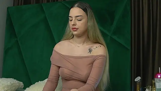 ScarletColes online show from 21, 11, 2025