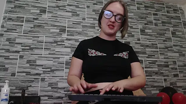 Snapshot of Venus_Santana chatting on 5, 12, 2024 Venus Santana online show from 5, 12, 2024