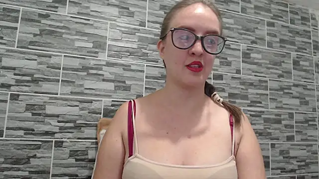 Snapshot of Venus_Santana chatting on 19, 12, 2024 Venus Santana online show from 19, 12, 2024