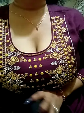 Snapshot of Jaanu_Jaanvi chatting on 19, 10, 2025 Jaanu Jaanvi online show from 19, 10, 2025