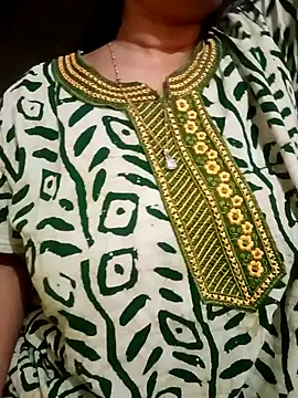 Snapshot of Jaanu_Jaanvi chatting on 8, 11, 2025 Jaanu Jaanvi online show from 8, 11, 2025